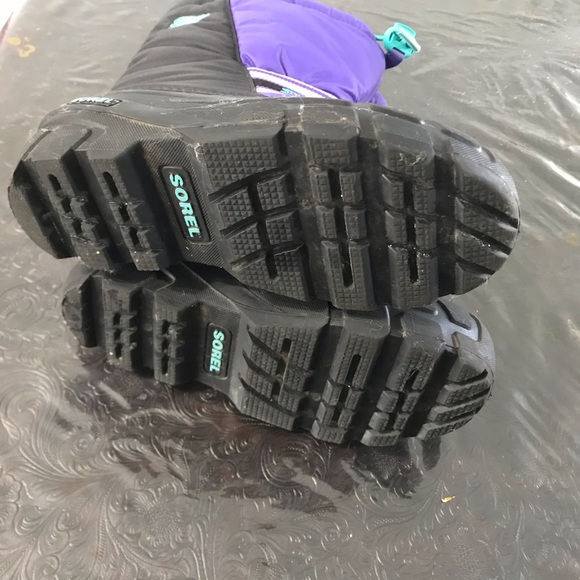 Sorel Youth Cub Snow Boot Purple Arrow/Shark - Picture 4 of 8